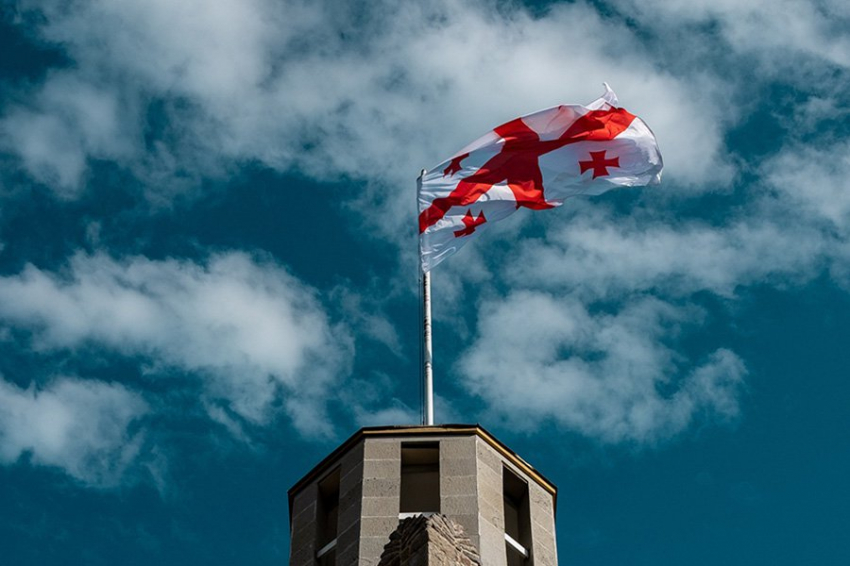 СВР: США хотят переложить ответственность за митинги в Грузии на Россию