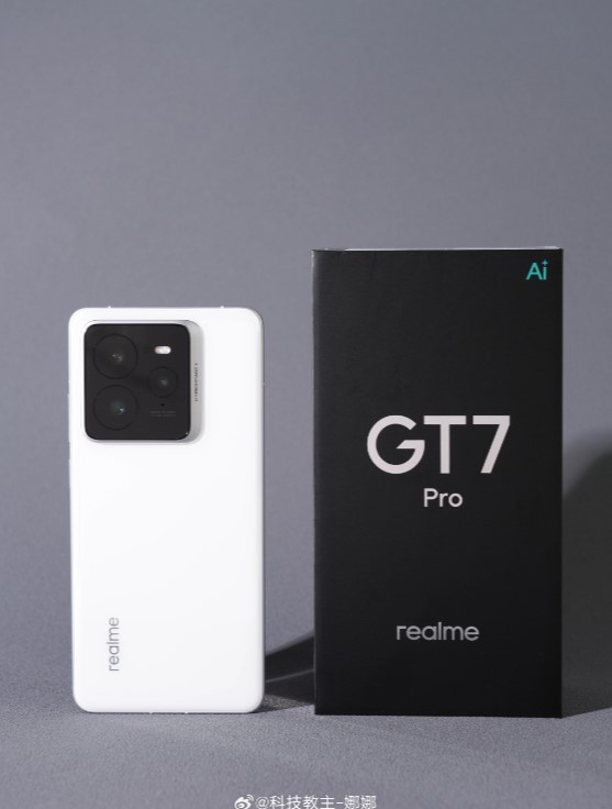 Смартфон realme GT7 Pro: характеристики раскрыты до релиза