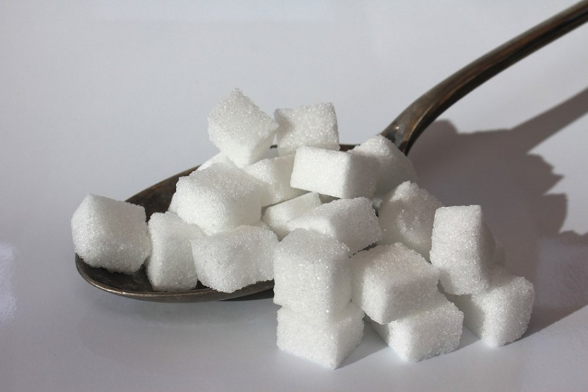 Ограничение потребления сахара в детстве снижает риск хронических заболеваний 