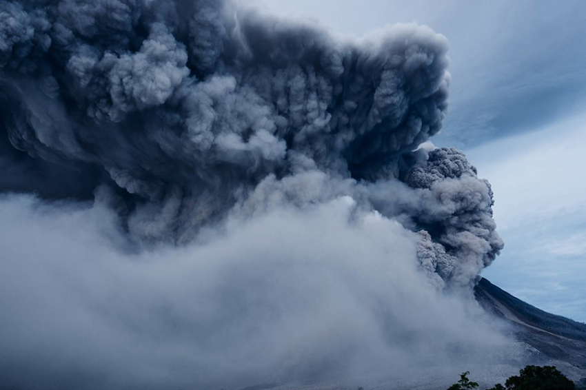 Nature: извержение вулкана Тонга могло снизить содержание CO₂ в атмосфере