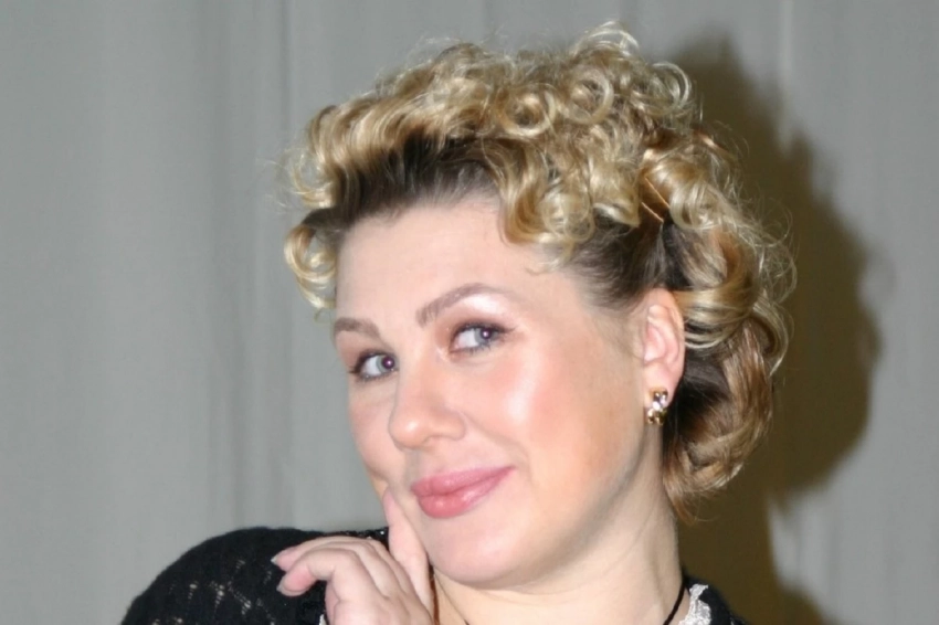 «Состарила на 10 лет»: Фанатам не понравилась короткая стрижка Евы Польны