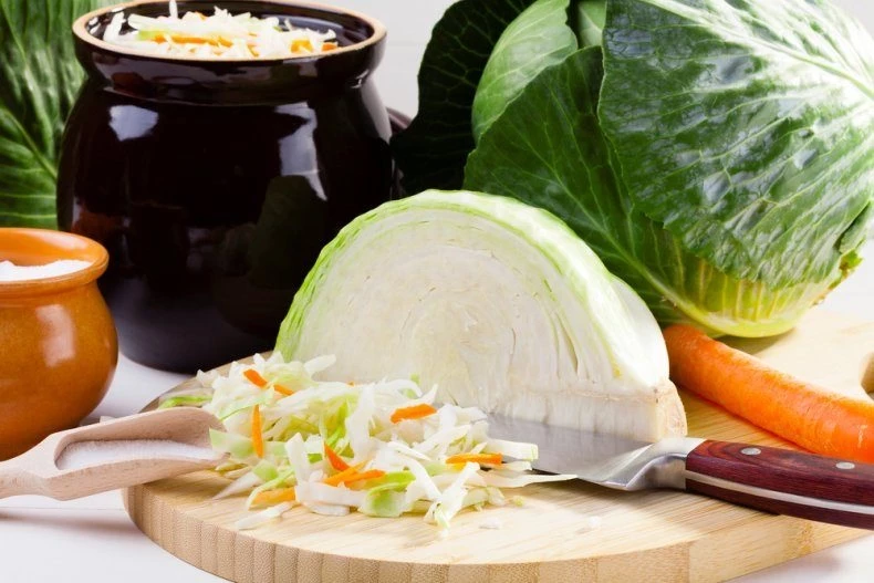 Повар раскрыл секрет, как приготовить дома идеальные щи с квашеной капустой из СССР