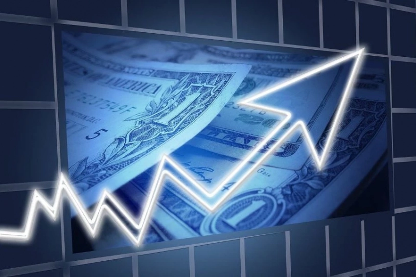 Какой доллар будет в феврале 2025?