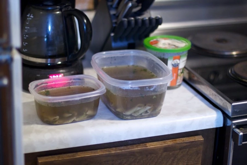 Nature Communications: В переработке пластика поможет вода