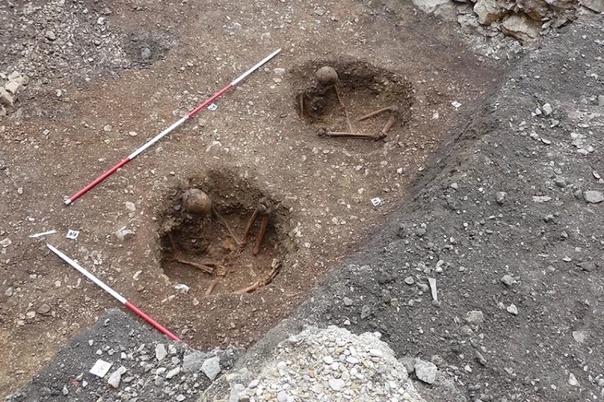 Редкие сидячие захоронения железного века найдены во Франции