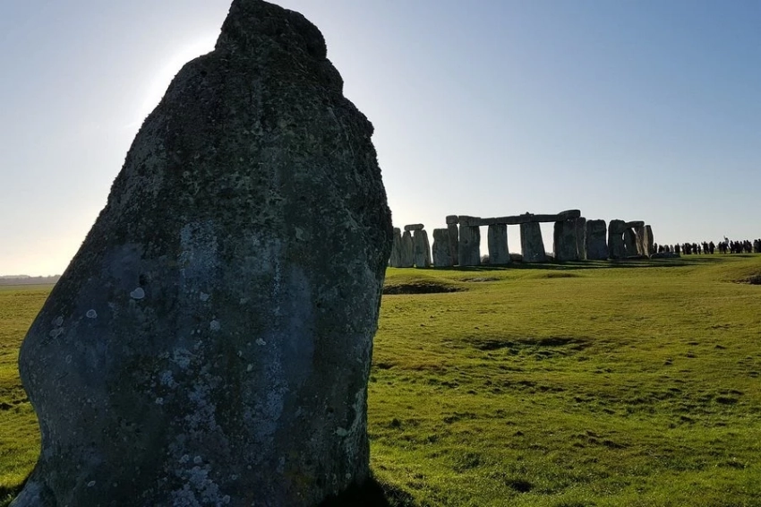 Учёные установили происхождение древних камней у реки Эйвон близ Стоунхенджа