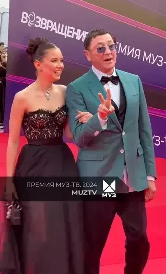 Невеста Григория Лепса отметила день рождения в бане в Лондоне и снялась обнажённой