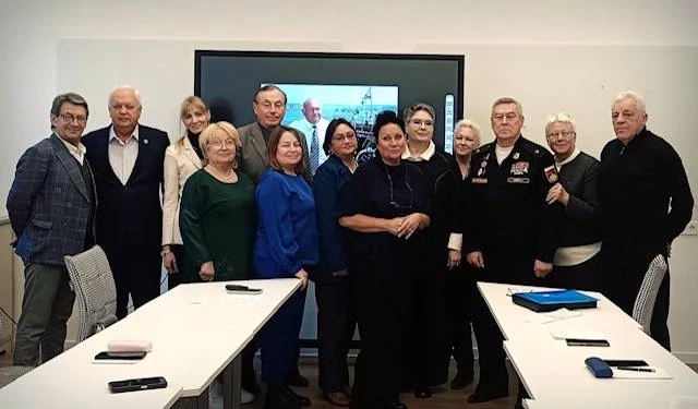 В Севастополе хотят присвоить Юрию Лужкову звание почётного гражданина и назвать в его честь парк и школу