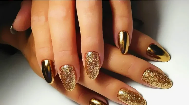 В каких оттенках сделать денежный маникюр в феврале 2025 года