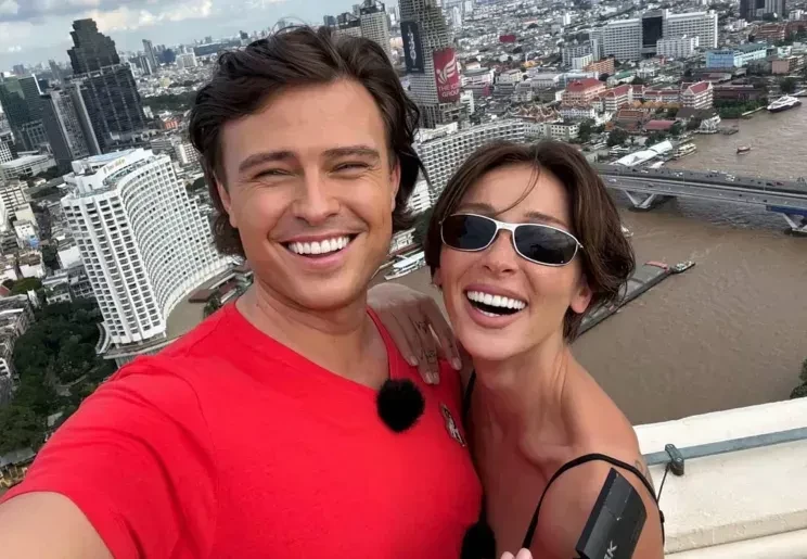 "Я сжёг бы на костре других". Прохор Шаляпин вступился за Настю Ивлееву, которую "отменили" после "голой вечеринки"