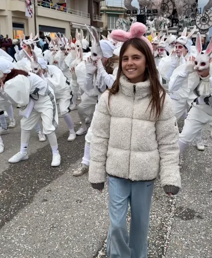 Оксана Бондаренко с дочерью посетили карнавал в Италии