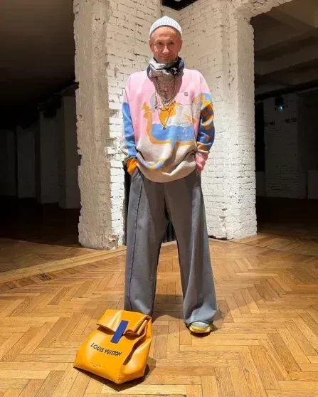 "Находится в полном здравии". В Театре Ермоловой опровергли новость об онкологическом заболевании у Олега Меньшикова