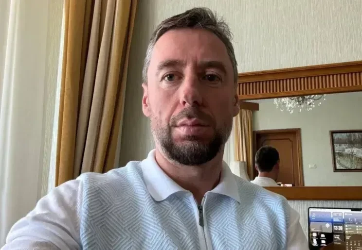 "Любовь проверяется трудностями". Владислав Бакальчук высказался о любви после развода с Татьяной Ким