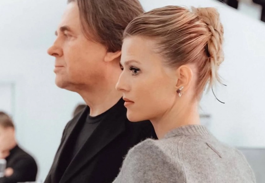 "Спасибо за счастье быть женой". Софья Эрнст публично поздравила Константина Эрнста с днём рождения