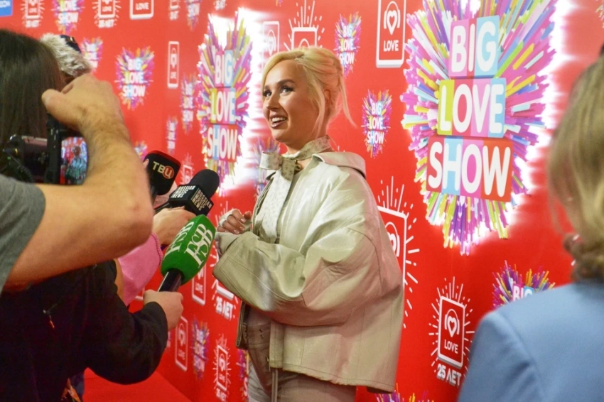 Певица Клава Кока вспомнила свой ужасный первый поцелуй: «Ожидала чего-то другого»