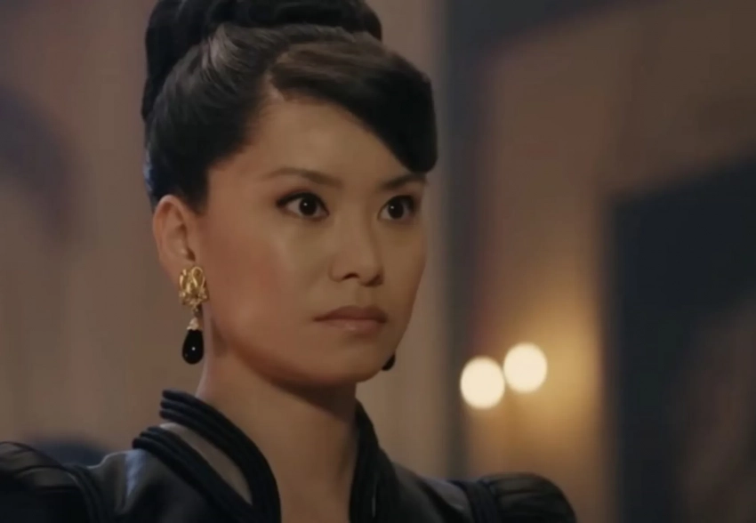 В сети появились новые кадры четвёртого сезона "Бриджертонов" с Кэти Льюнг, которая сыграла первую любовь Гарри Поттера