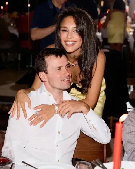 В сети предполагают, что Диана Манасир разорвала помолвку со своим женихом