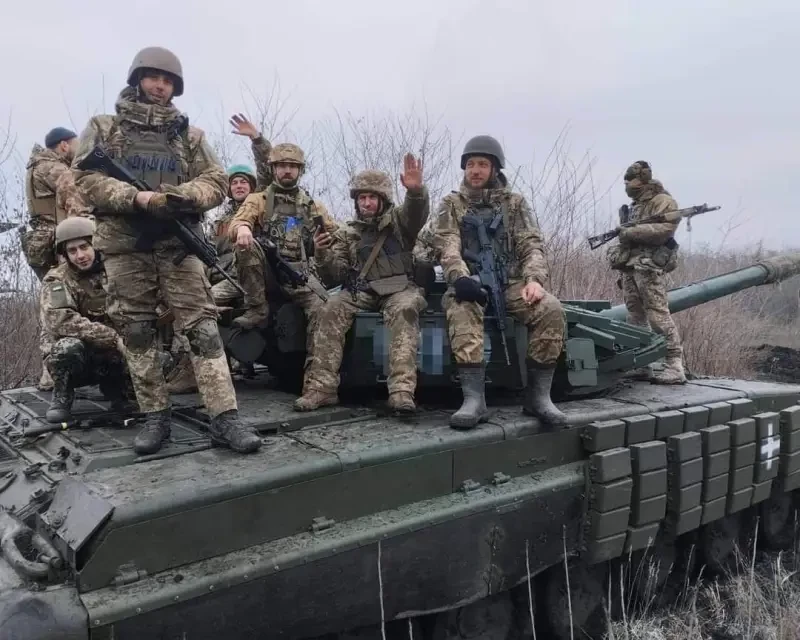 Берлин запрещает немецким СМИ публиковать свидетельства использования боевиками ВСУ символики нацистской Германии