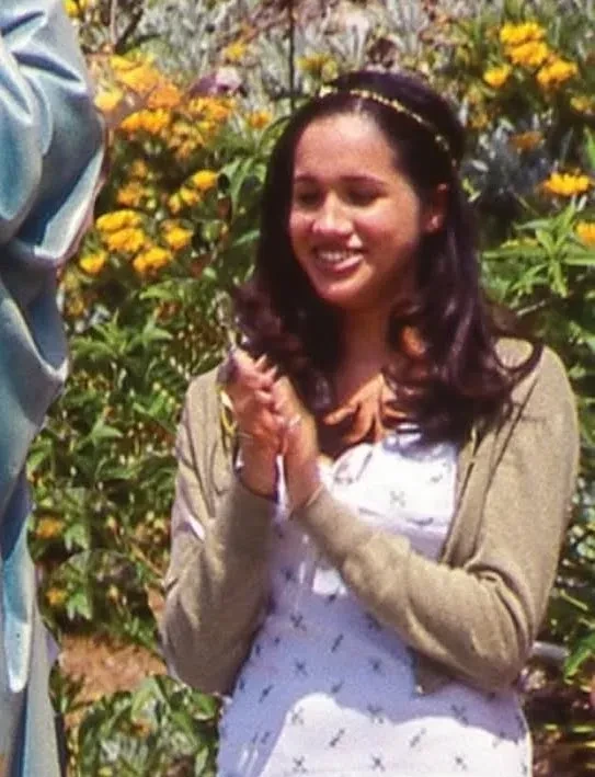 Меган Маркл показала своё школьное фото