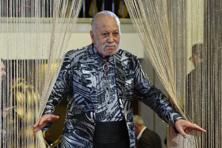 Бузова, Билан, Лазарев, Кудрявцева и Чеботина выразили соболезнования Филиппу Киркорову: «Бедрос в сердце навсегда»