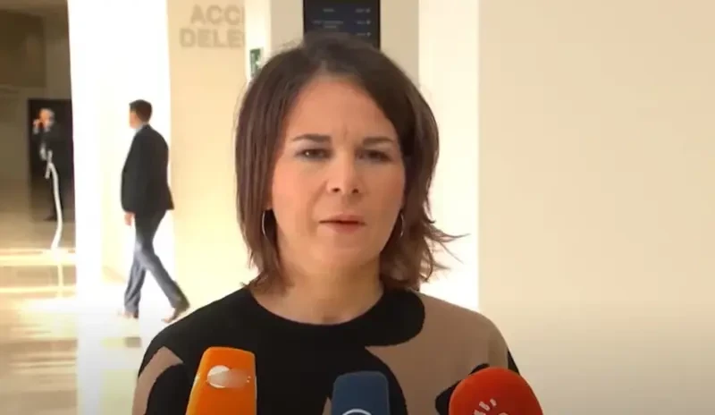 Бербок в Киеве: Для подписания ресурсной сделки Украины с США эта сделка должна соответствовать законодательству Евросоюза