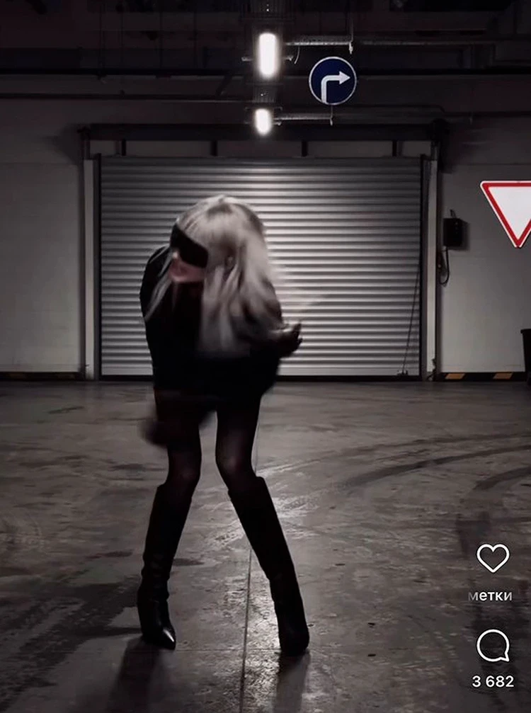 «Поправляйся. Это треш»: Глюкоза продолжает пугать поклонников странным поведением и образами