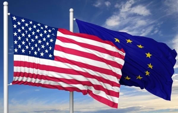 Экс-советник Бэннон: США не станут помогать Европе в конфликте с Россией