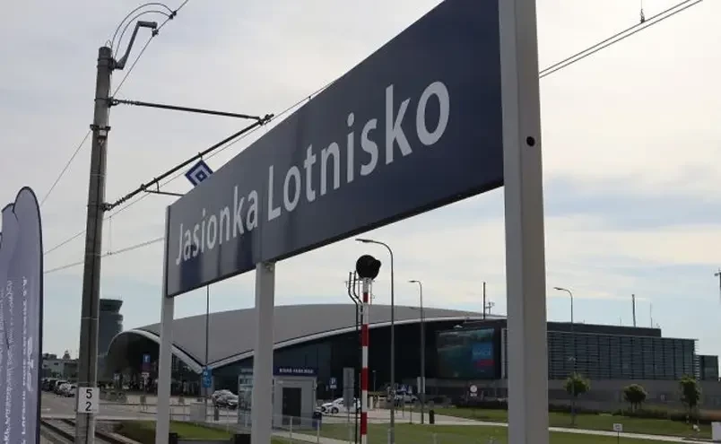 Тревожный сигнал для Киева: маршрут от польского Жешува до львовского Яворовского полигона остался без американского «присмотра»