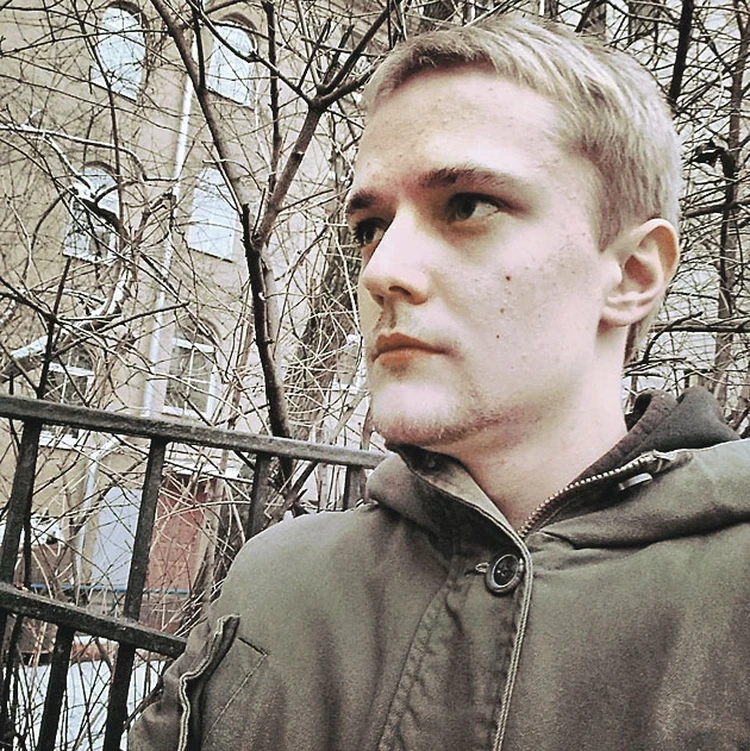 К «звезде в шоке» нагрянули коллекторы: Сын Сергея Зверева набрал кредитов под залог квартиры отца