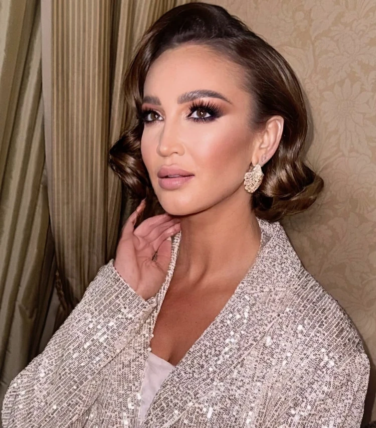 Семенович впервые испечет сама кулич, а Волочкова отказывается есть праздничную выпечку: Как звезды встретят Пасху