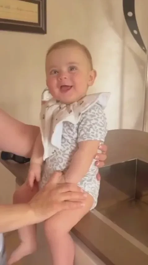 "Теперь папина копия". Елизавета Арзамасова показала видео с дочерью от Ильи Авербуха