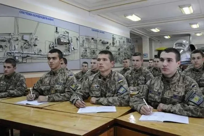 Специалисты НАТО проведут аудит в украинских военных вузах