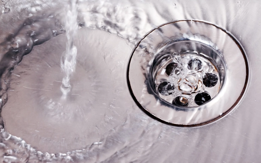 5 советов от сантехника, как прочистить слив без вантуза