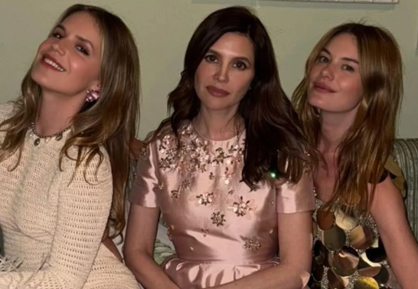 Даша Жукова поделилась редким фото своего выхода в свет