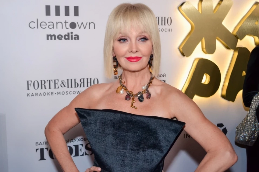 Невестка Валерии вела прямой эфир родов из отдельной палаты с джакузи: «Интриг не будет»