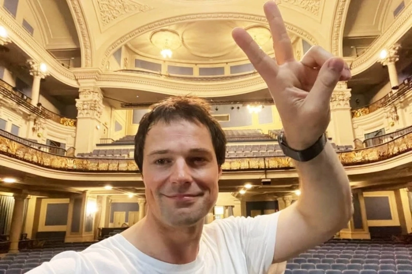 Отмененный Данила Козловский после одобрения Аллы Пугачевой вернулся в Россию: произвел фурор