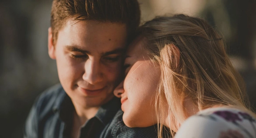 Что такое chillationship, отношения, которые изобрели зумеры