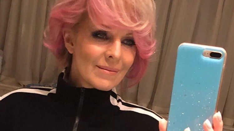 Скандальные разборки с Лазаревой и беременность, разочарование в материнстве: как сейчас живет звезда 90-х Наталья Ветлицкая