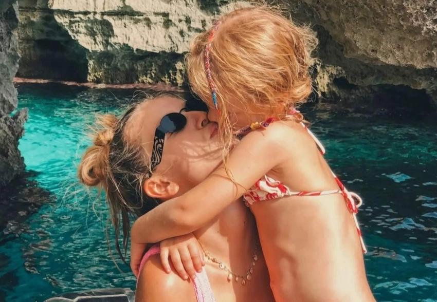 Кристина Романова опубликовала архивные фото с дочерьми от миллиардера Владислава Доронина