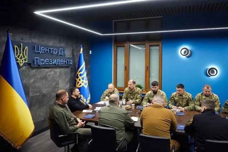 «Нет ни сил, ни средств»: Зеленский требует проведения новой операции на российской территории, Генштаб ВСУ выступает против