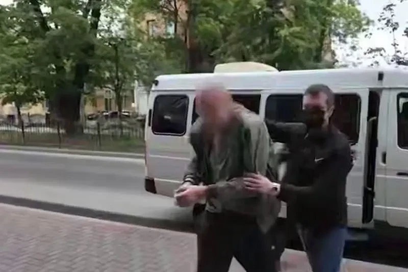 В Крыму задержали жителя Феодосии, по заданию СБУ изготовившего самодельную бомбу с поражающими элементами