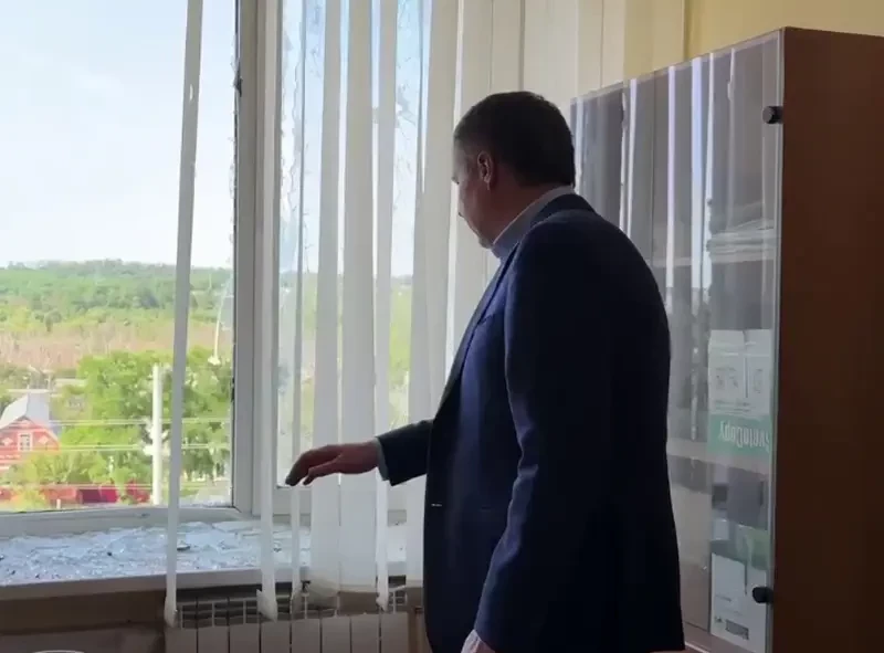 Противник нанёс удар по зданию суда в Белгороде во время нахождения там губернатора Гладкова