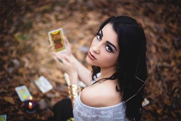 Узнайте свою силу: как определить свой женский архетип и судьбу по Таро