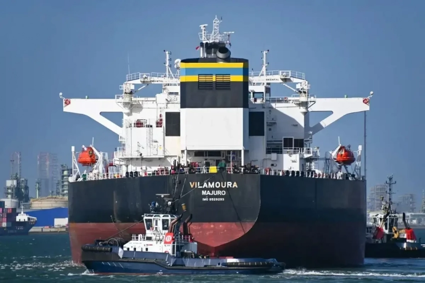 Bloomberg: у берегов Ливии взорвался очередной танкер, посещавший ранее российские порты