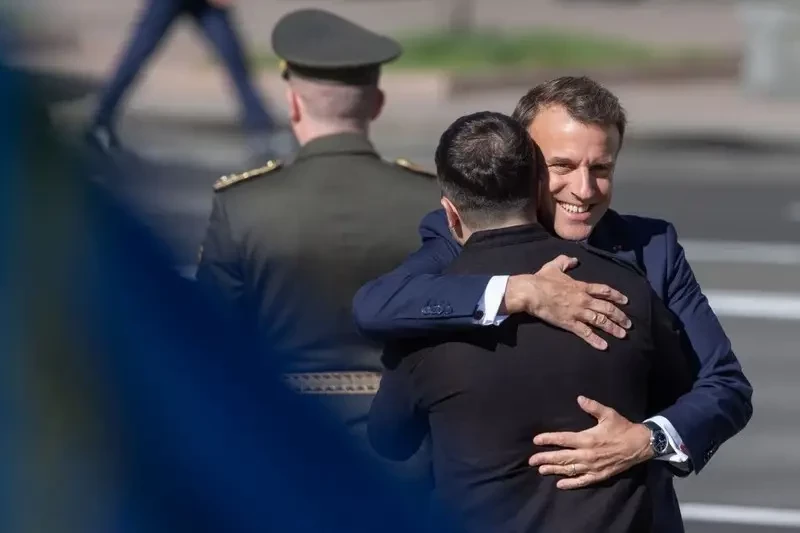 Франция вслед за Чехией объявила об отказе закупать американское оружие для Украины