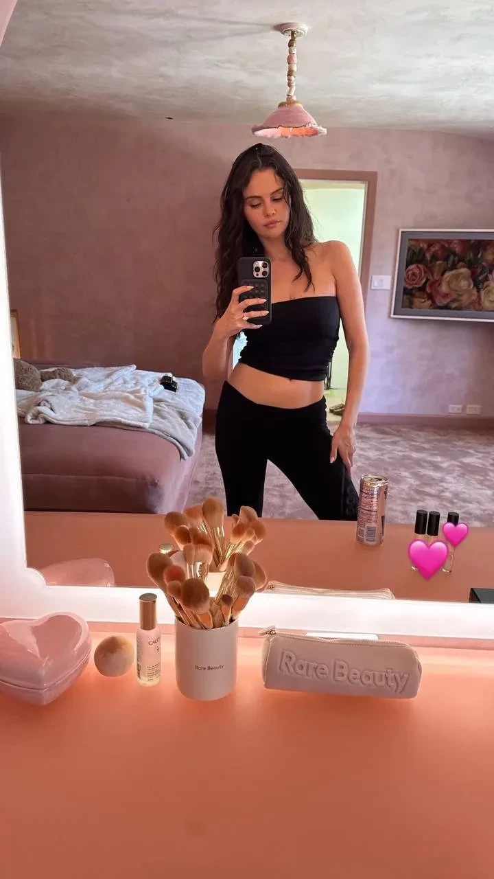 Селена Гомес показала похудевшую фигуру