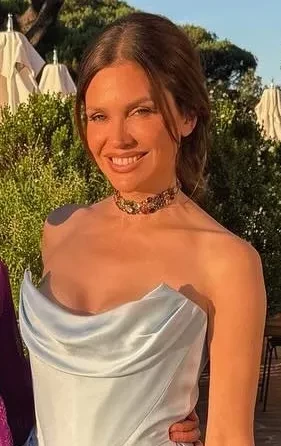 Даша Жукова проводит время вместе с подругой — дочерью миллиардера