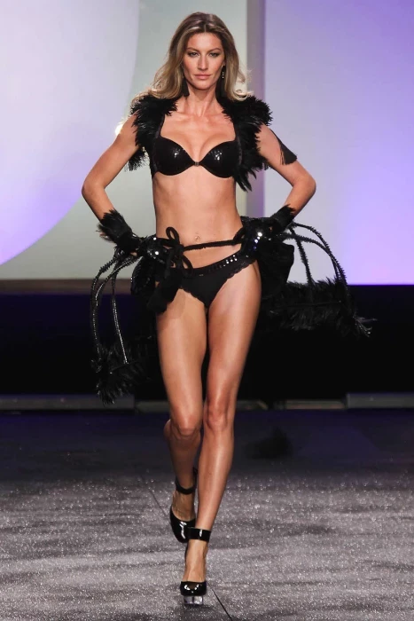 Как одной из самых знаменитых моделей мира удается Жизель Бюндхен удается сохранять вес 50 кг уже 20 лет