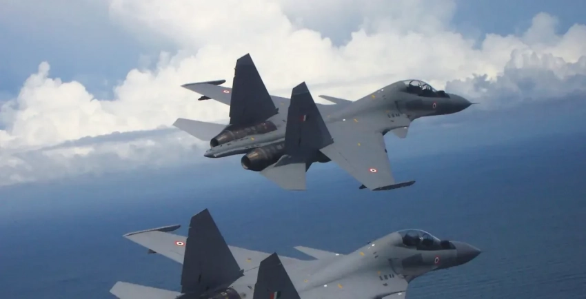 «Заводы России работают на полную мощность»: индийский производитель истребителей Су-30МКИ рассказал о трудностях с поставками запчастей