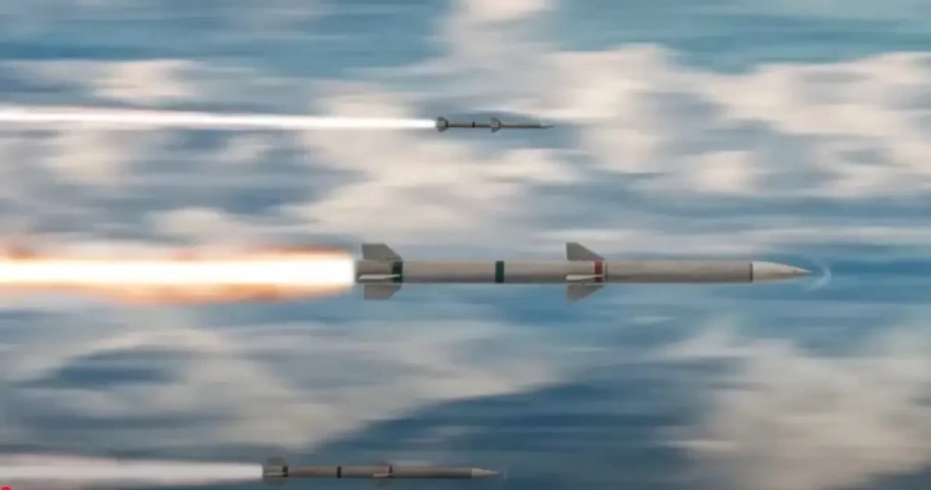 Индийская пресса: Нью-Дели передаст обломки китайской ракеты PL-15E «дружественной стране»